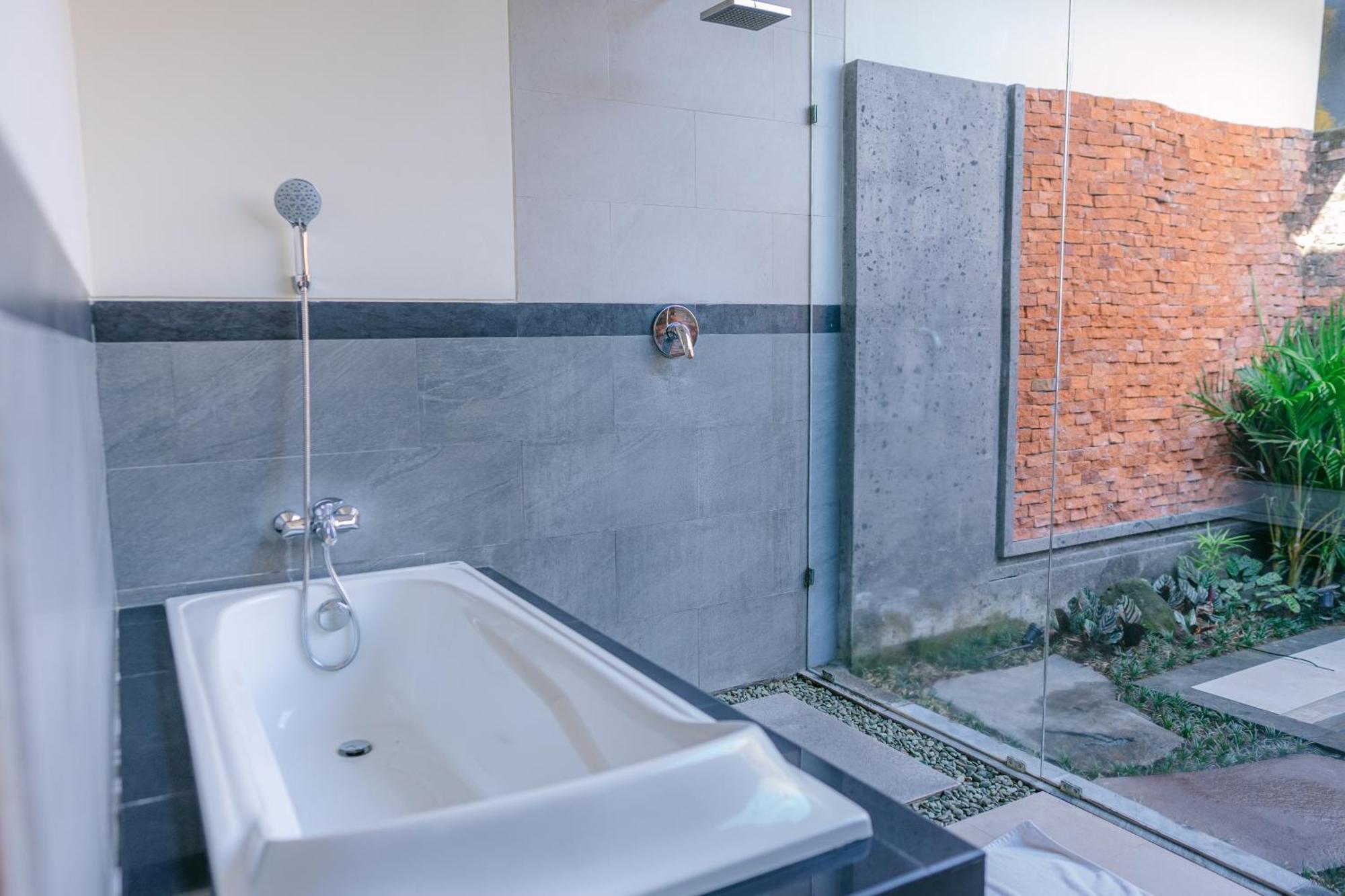 2 Seasons Villa Sun - Luxury With Private Pool Ubud Kültér fotó
